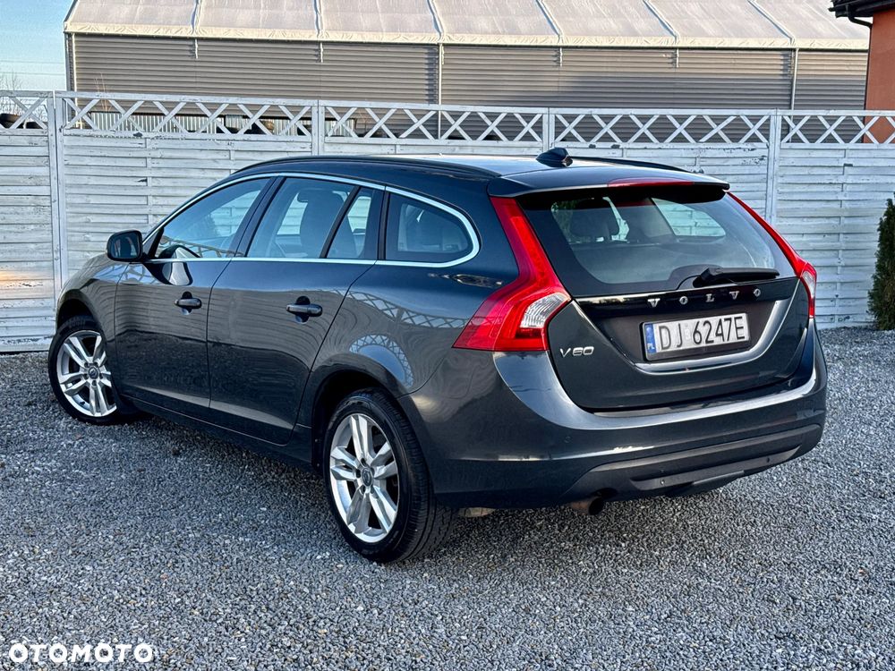 Volvo V60 DRIVe - 2