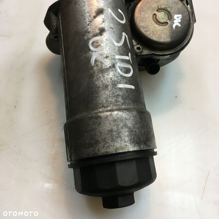 PODSTAWA FILTRA OLEJU VW AUDI 2.5 TDI 059115405G - 2