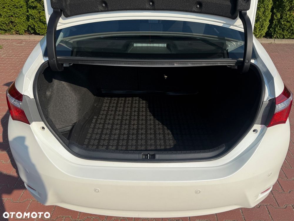 Toyota Corolla 1.6 Comfort - 30