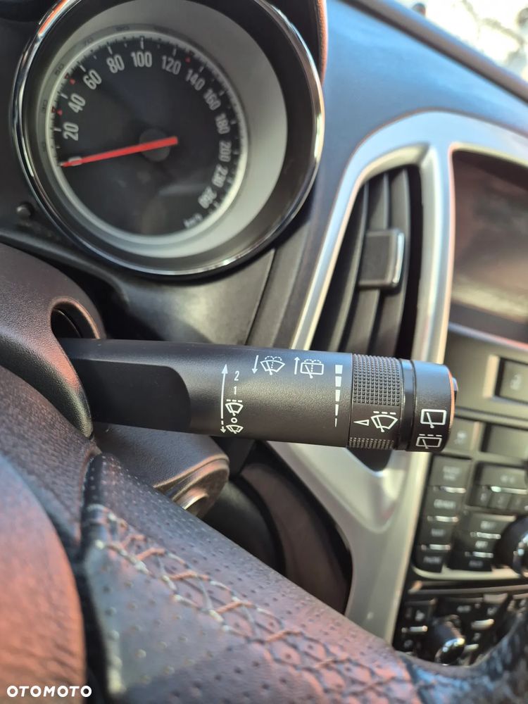 Opel Astra 1.4 T Cosmo - 13