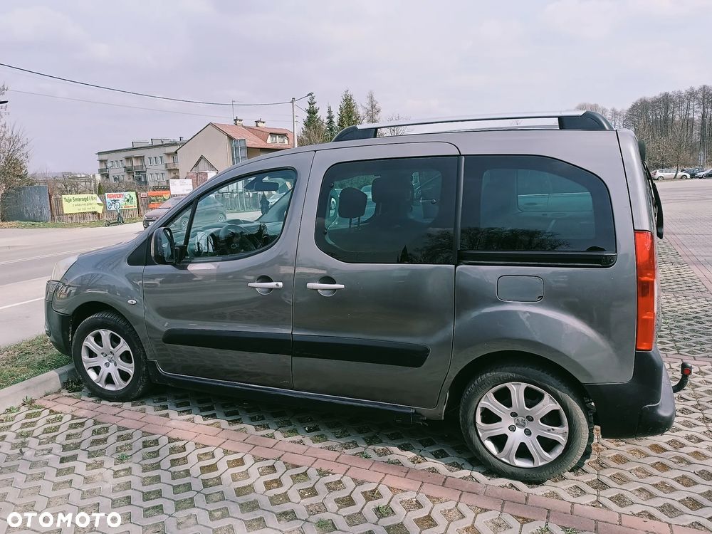 Peugeot Partner 110 Tendance mit Familien-Paket - 2