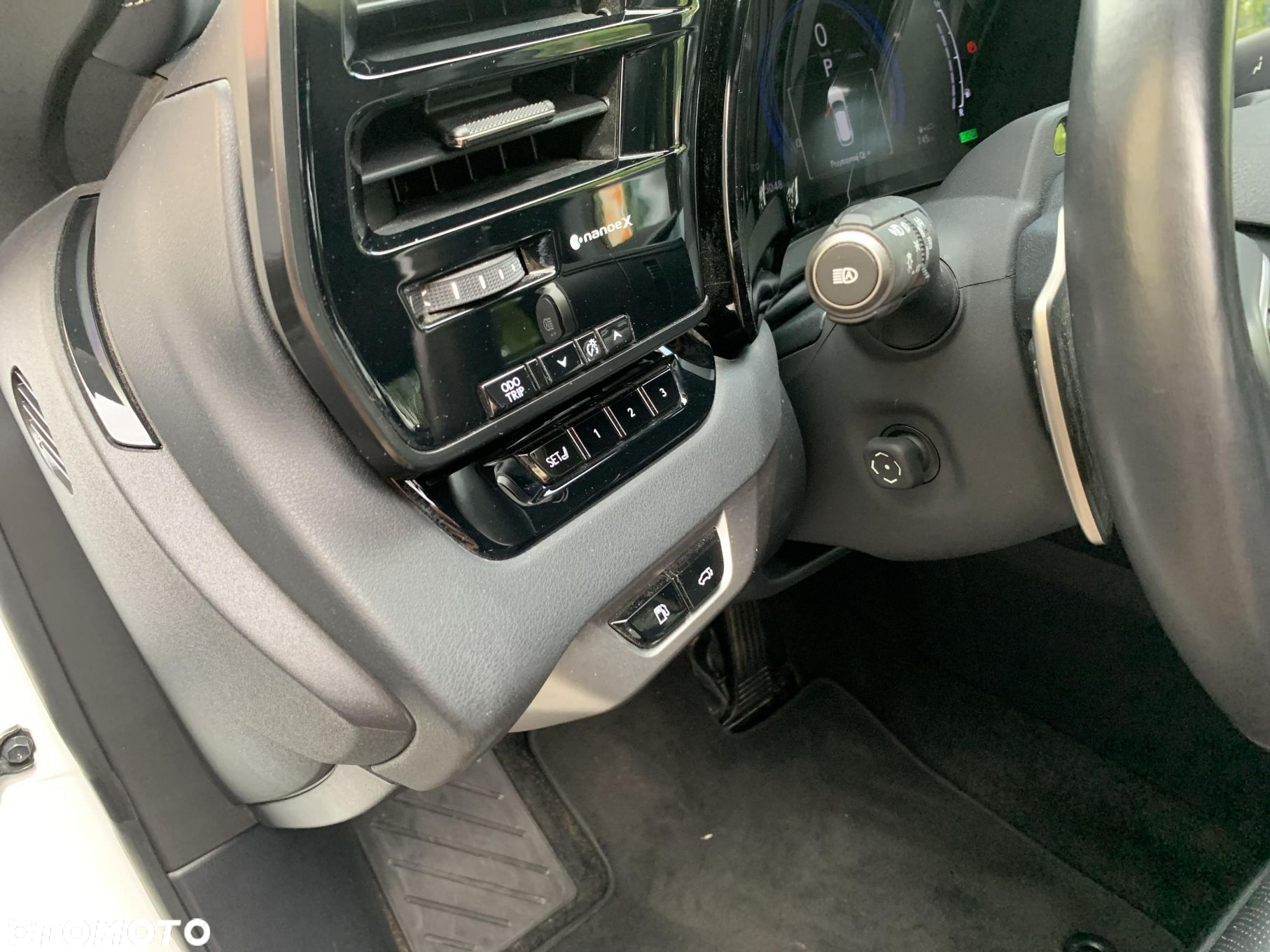 Lexus RX 350h F Sport Design - 10