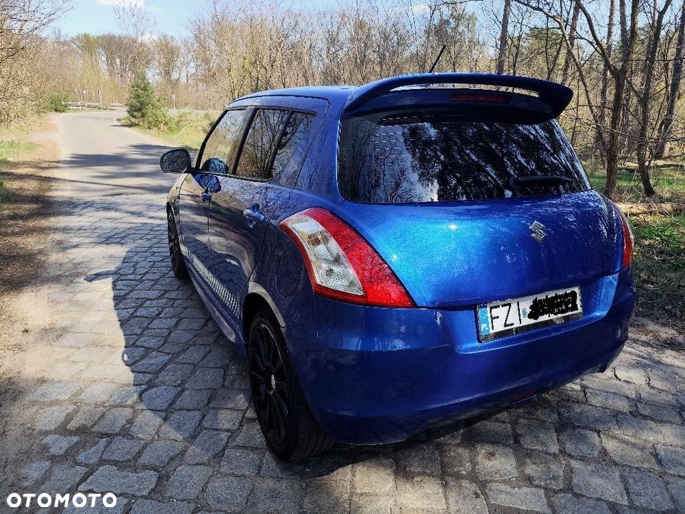 Suzuki Swift - 3