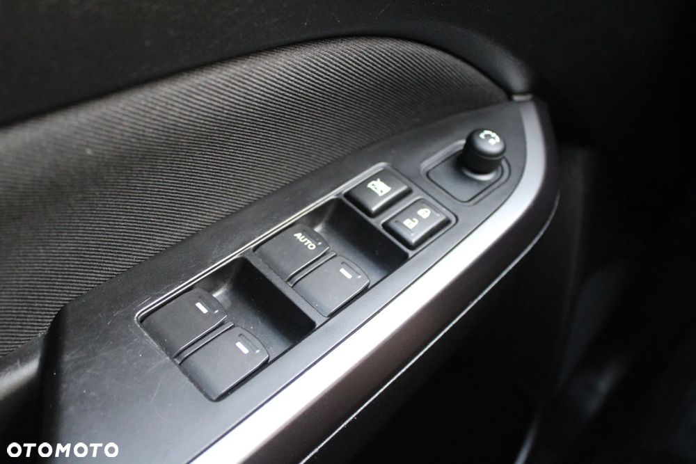 Suzuki Vitara 1.4 Boosterjet SHVS Premium 2WD - 27