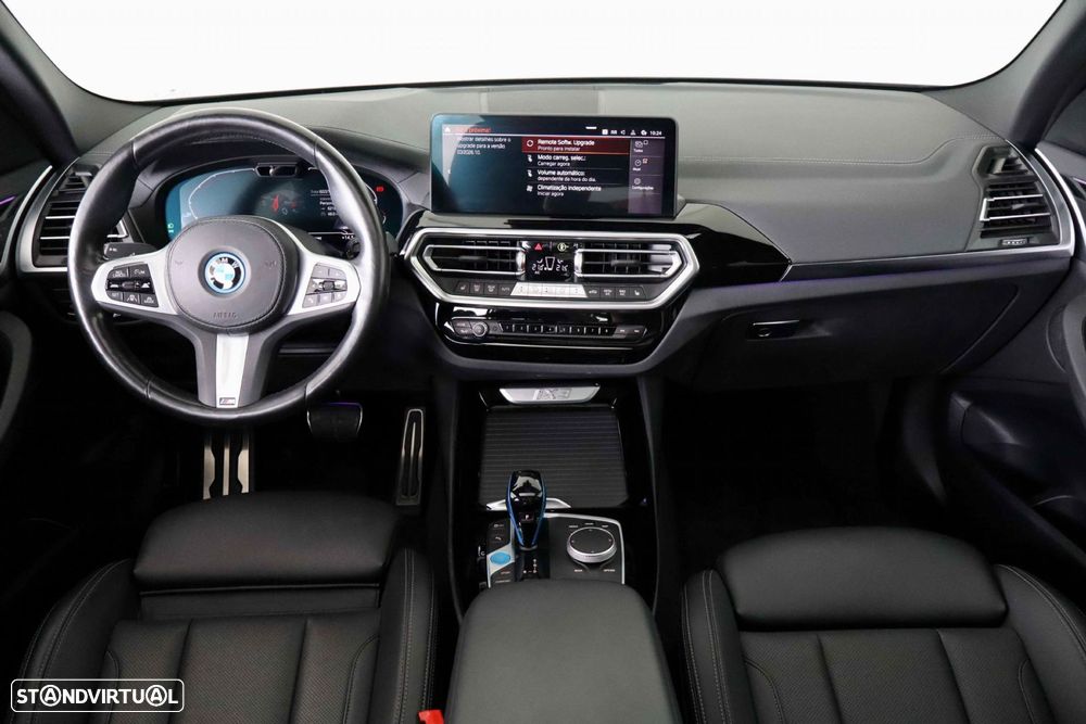 BMW iX3 M Sport Inspiring - 25