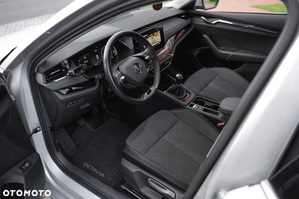 Skoda Octavia 1.5 TSI ACT Style - 15