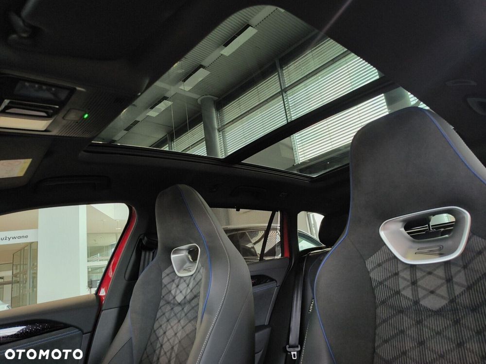Volkswagen Passat Variant 2.0 TSI R-Line Plus DSG - 19