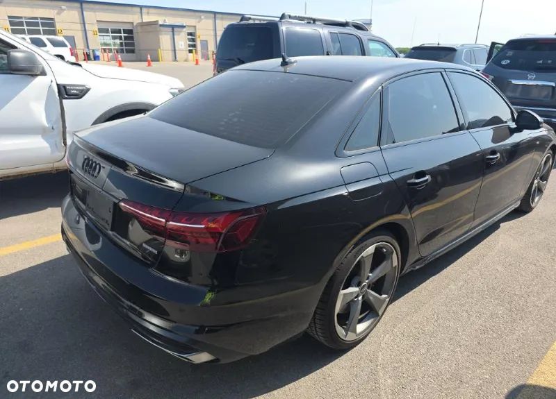 Audi A4 Limousine 45 TFSI quattro S tronic S line - 4