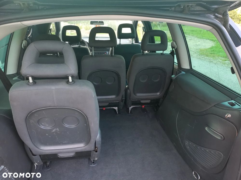 Volkswagen Sharan 1.9 TDI 4Motion - 13