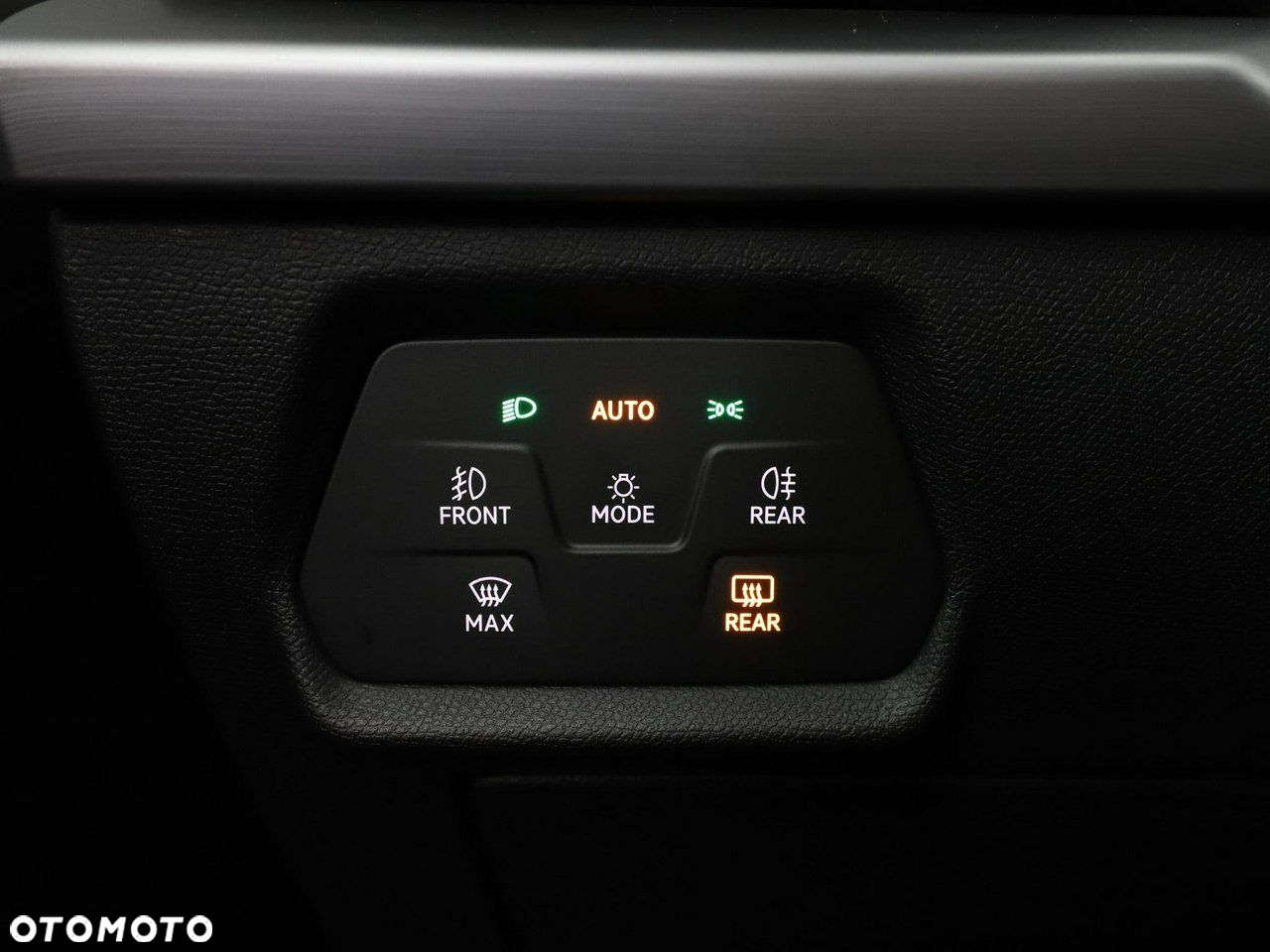 Seat Leon 1.5 eTSI ACT OPF DSG FR - 38