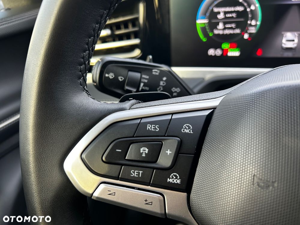 Volkswagen Passat 1.5 TSI eHybrid PHEV 200kW Style DSG - 22