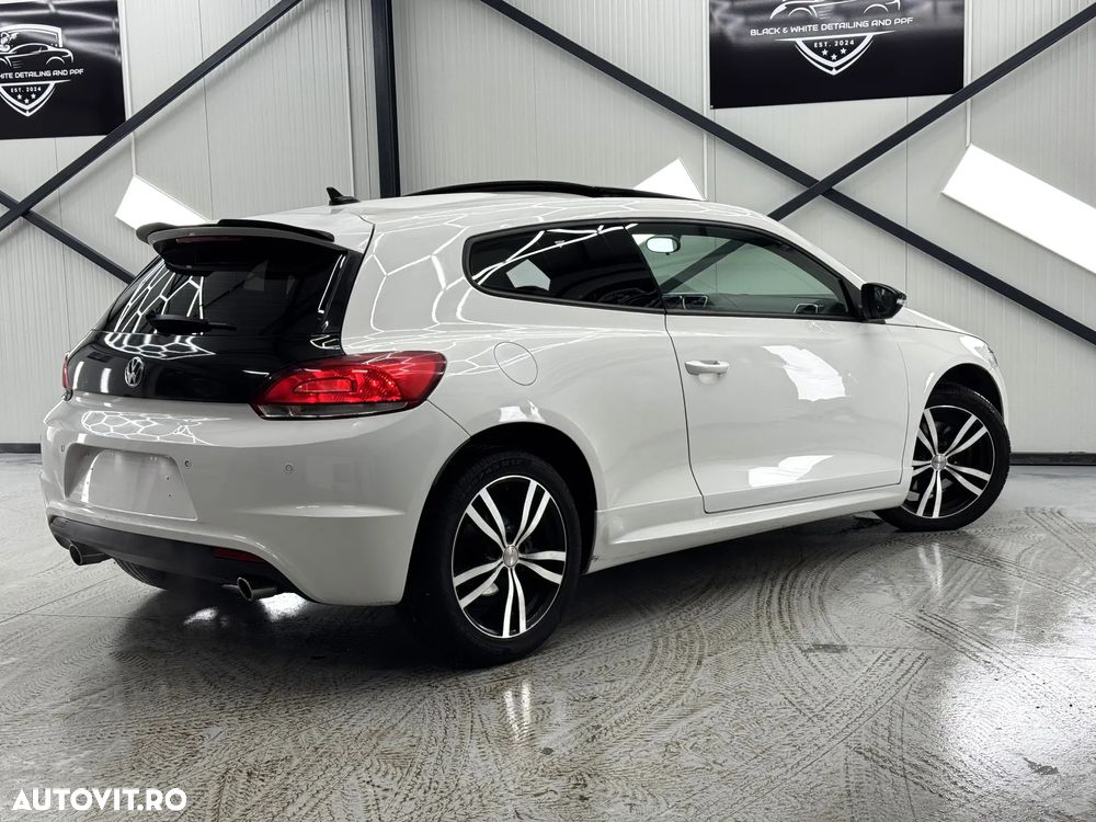 Volkswagen Scirocco 1.4 TSI DSG - 13
