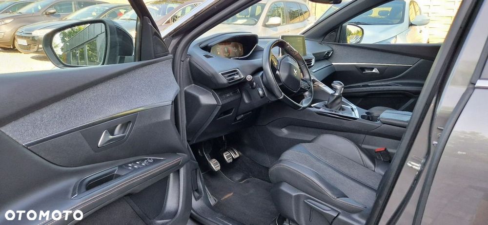 Peugeot 5008 - 15