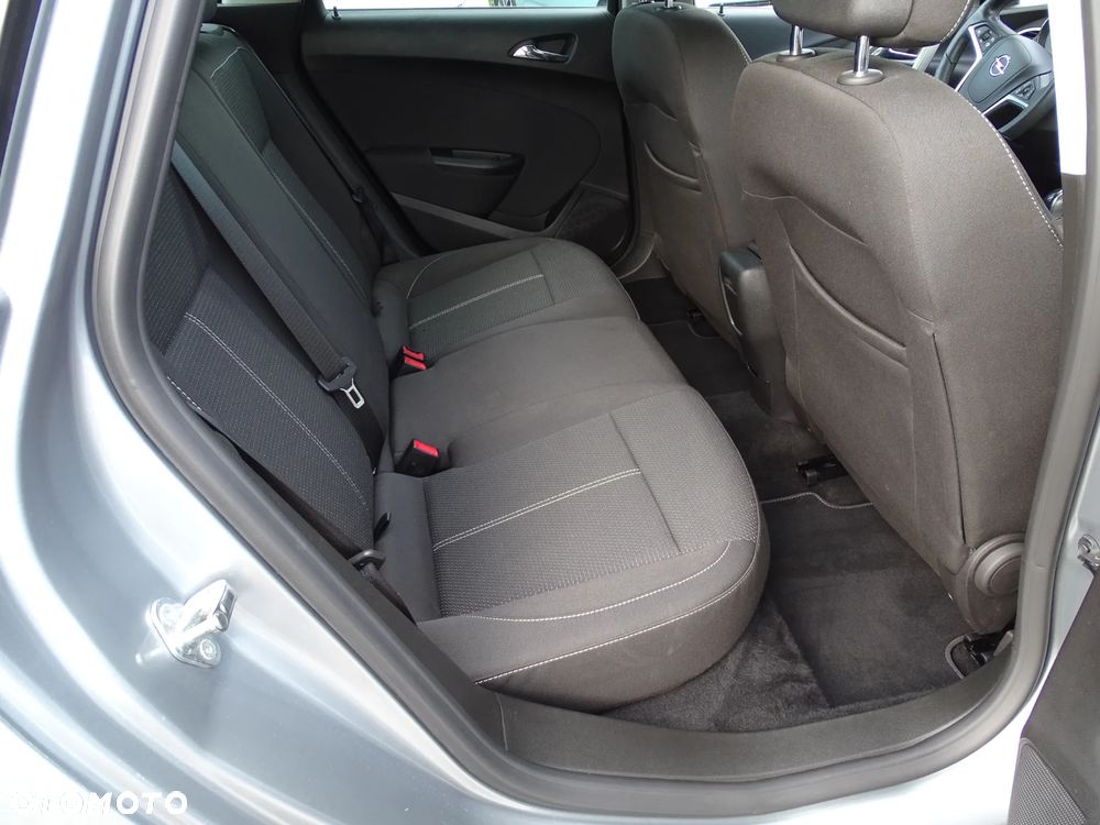 Opel Astra 1.4 Turbo Active - 22