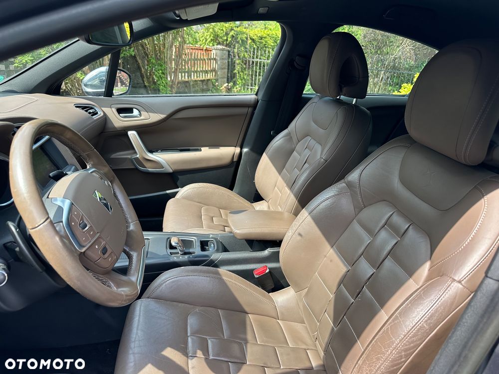 Citroën DS4 1.6 THP SoChic MCP - 9