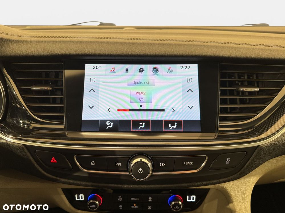 Opel Insignia - 22