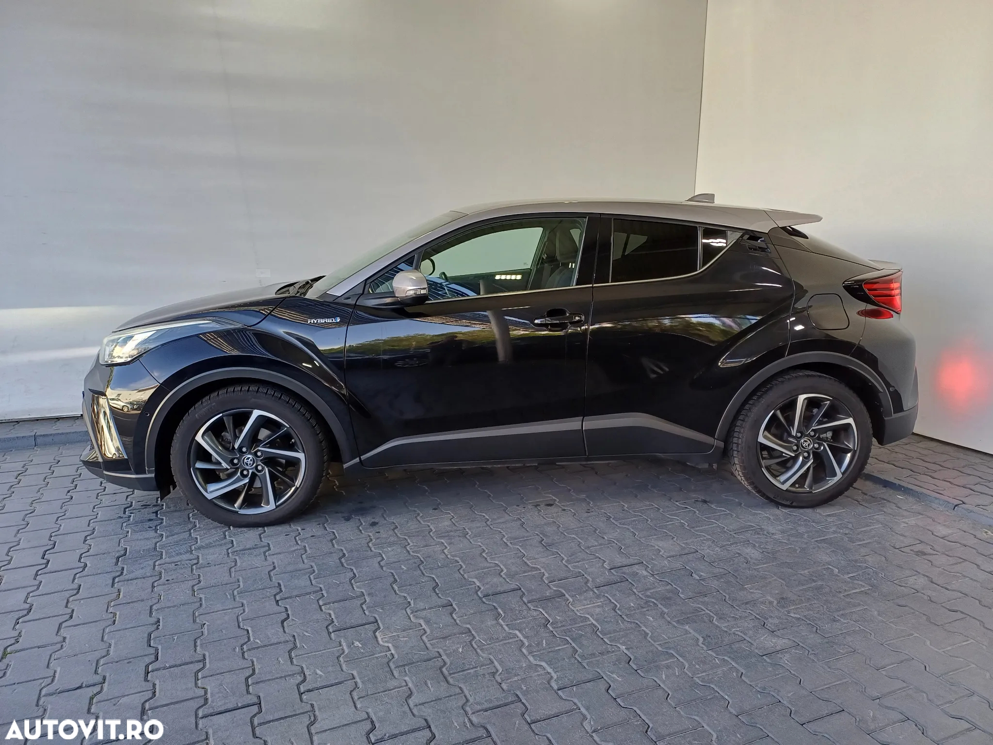 Toyota C-HR 2.0 HSD 184 CP 4x2 CVT Classy Bi-Tone - 2