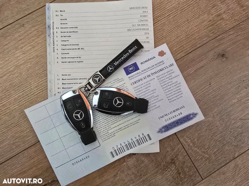 Mercedes-Benz GLC - 24