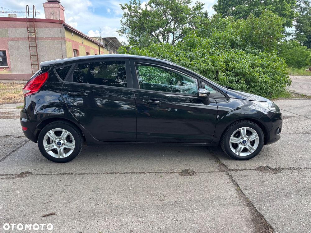 Ford Fiesta 1.25 Champions Edition - 8
