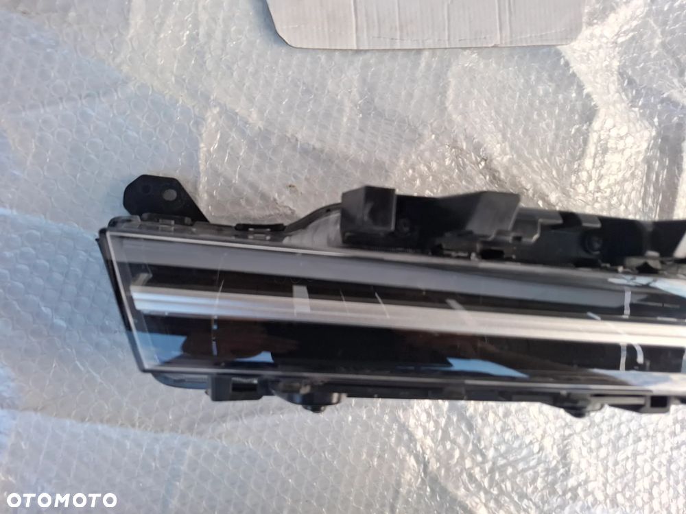 KIA E-SOUL SOUL EV III 20R LAMPA LED PRZÓD PRZEDNIA DRL ŚRODKOWA 92209-K0 - 2