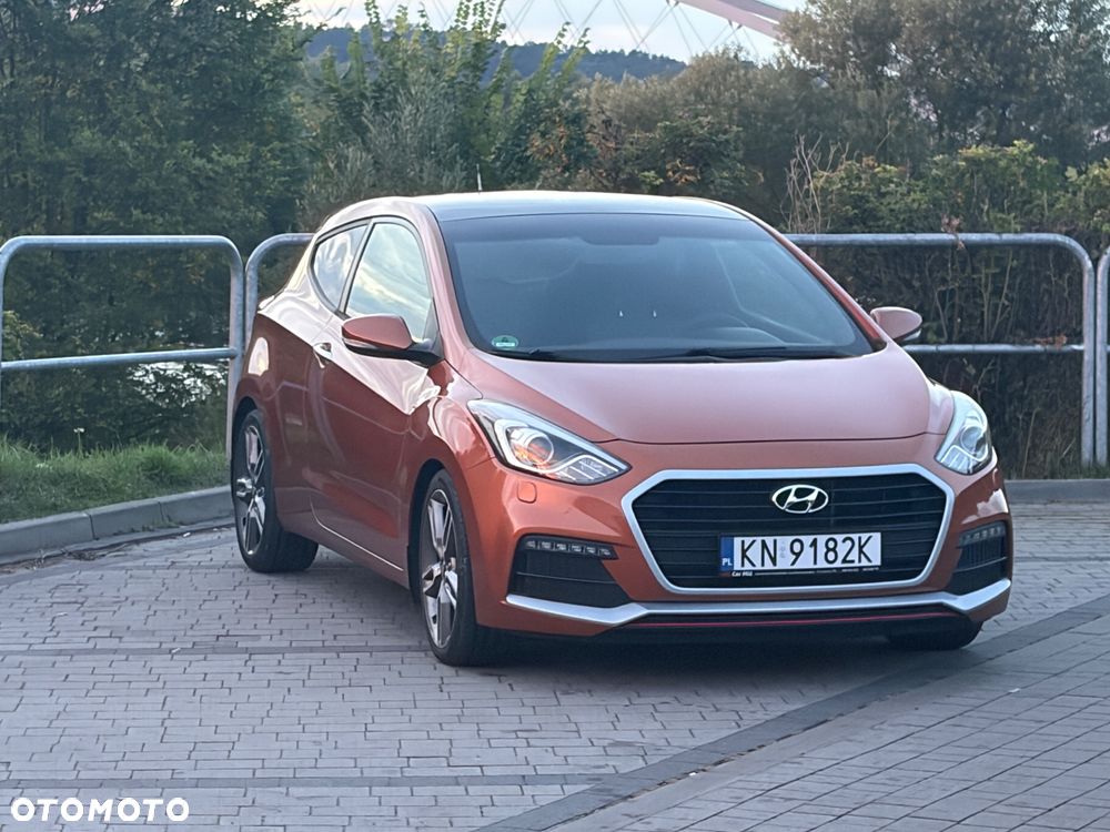 Hyundai i30 1.6 GDI Turbo Luxury - 22