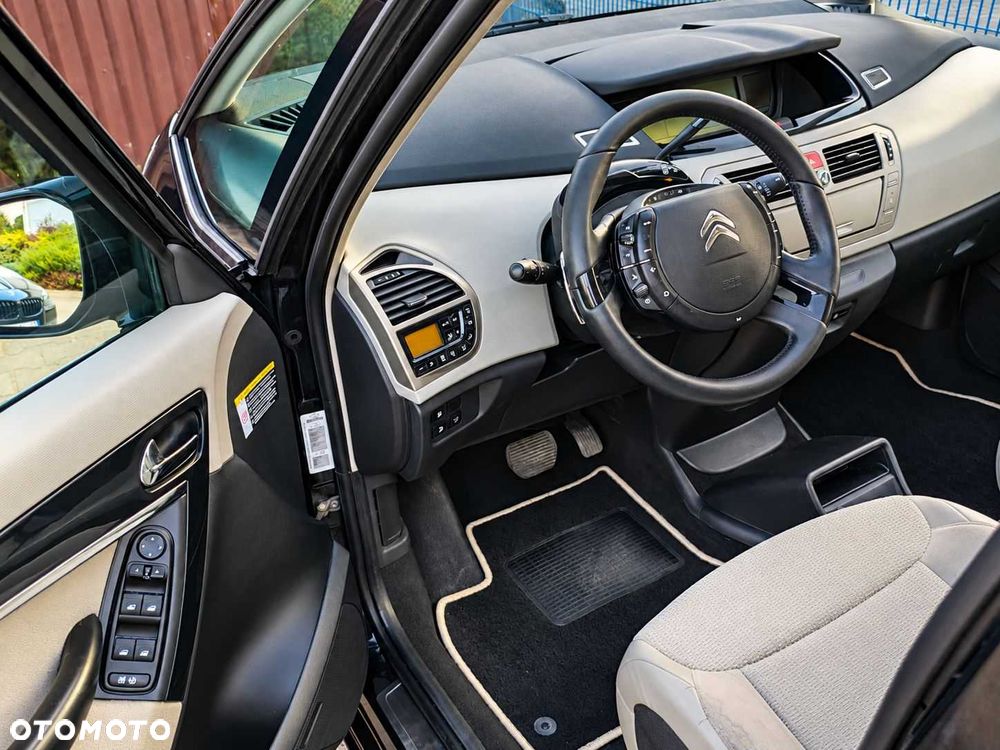 Citroen C4 Grand Picasso 2011 photo 5