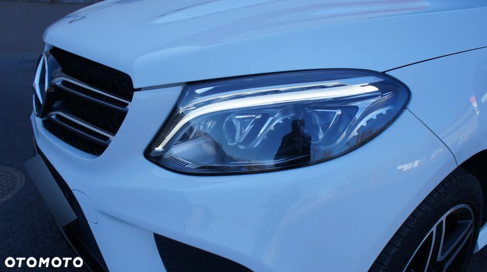 Mercedes-Benz GLE 350 d 4-Matic - 27