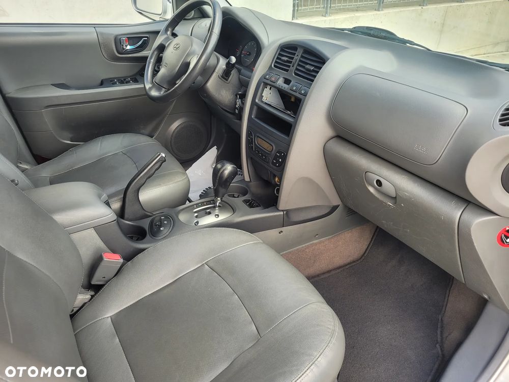 Hyundai Santa Fe 2.7 V6 4WD GLS - 8