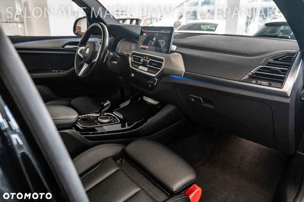 BMW X3 xDrive30d Advantage - 33