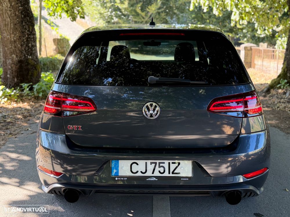 VW Golf - 18