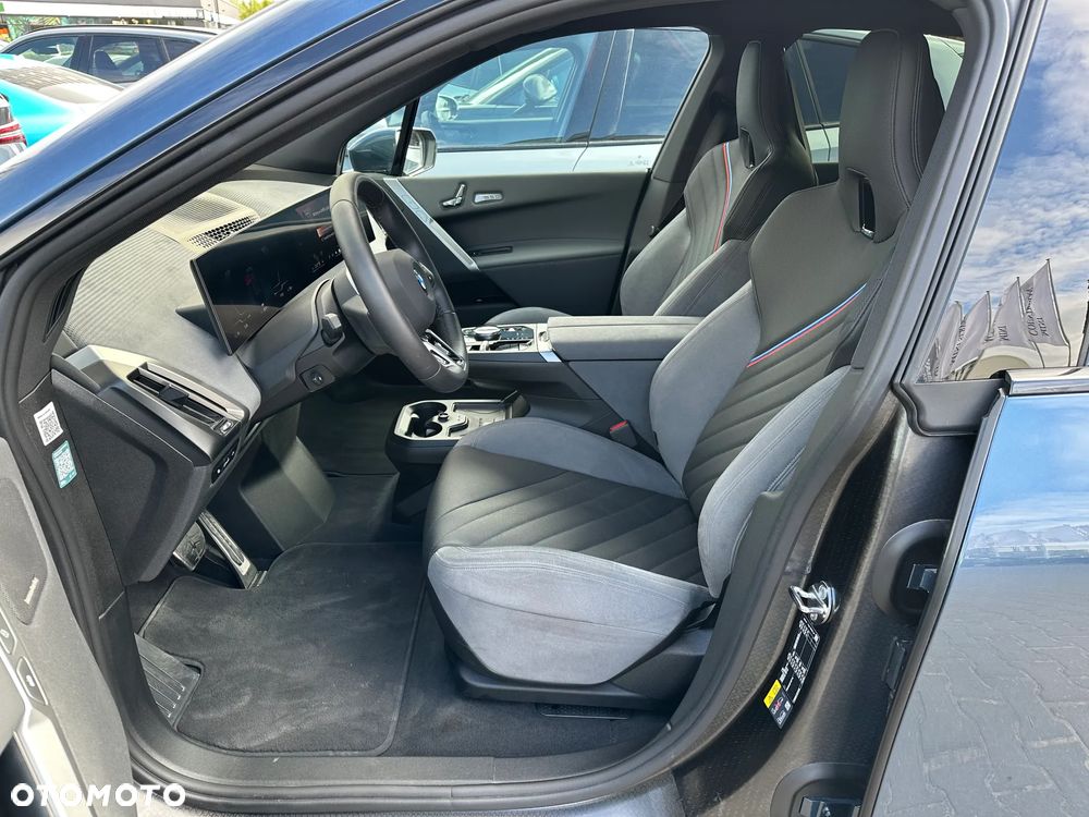 BMW iX xDrive45 100.6kWh - 7