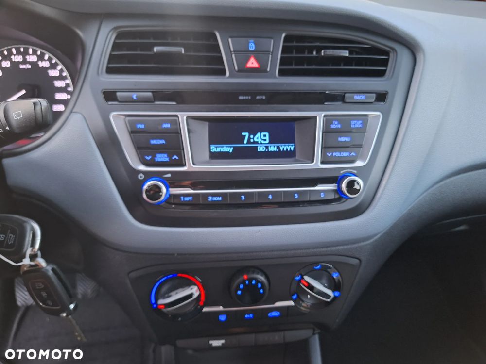 Hyundai i20 1.2 Trend - 19