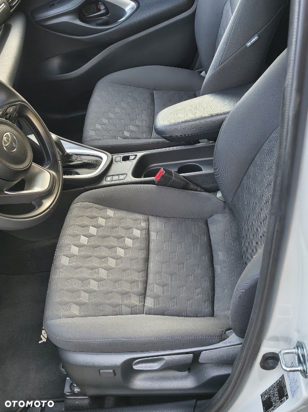 Toyota Yaris - 17