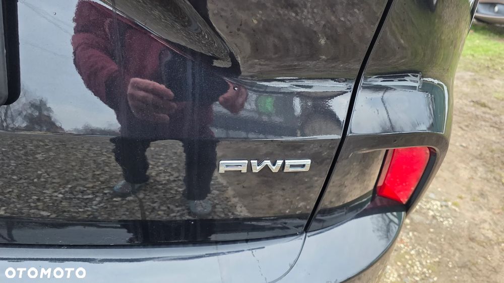 Ford Escape 2.0 EcoBoost AWD Titanium - 24