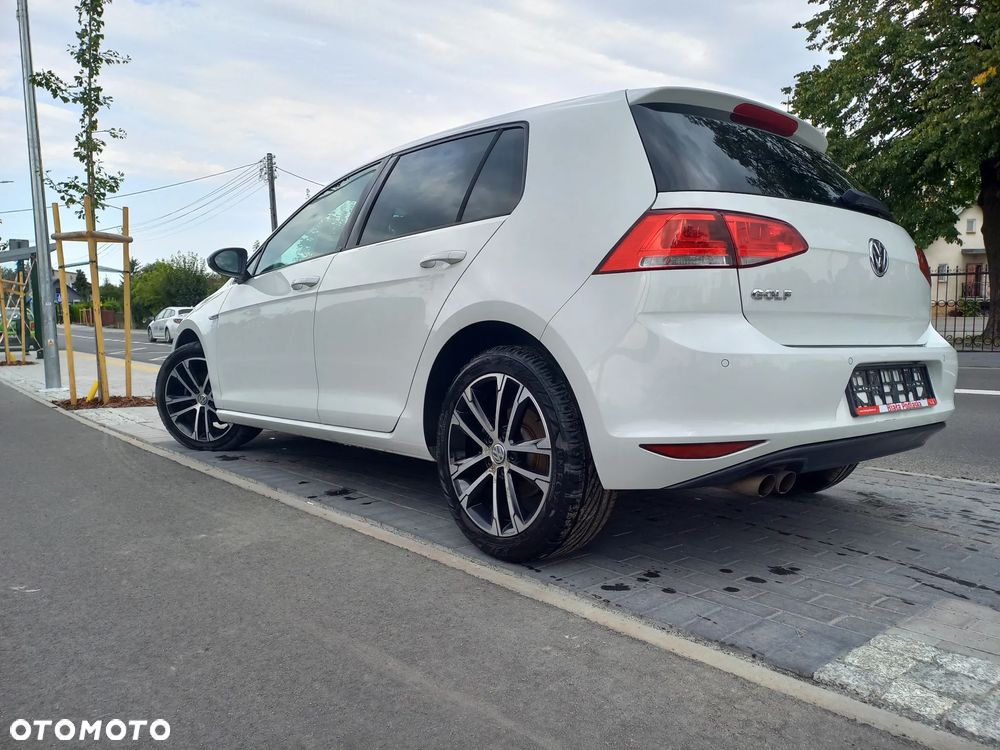 Volkswagen Golf 1.4 TSI BMT Comfortline - 5
