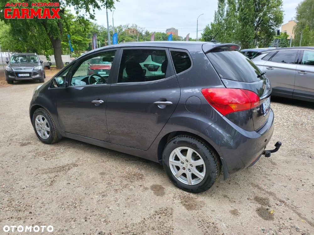 Kia Venga - 5