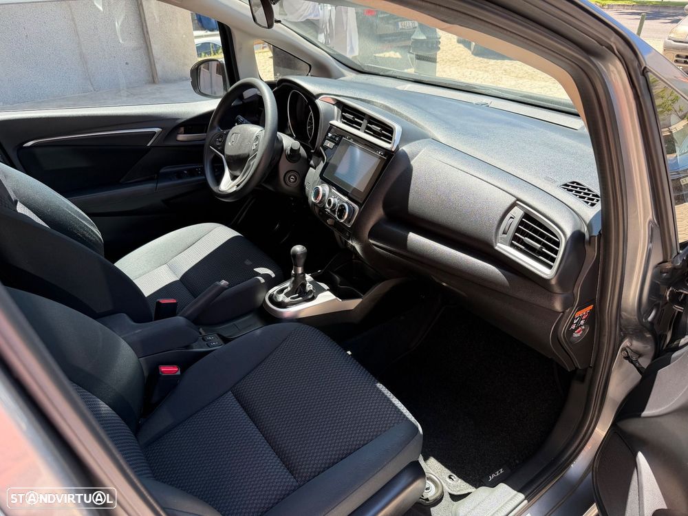 Honda Jazz 1.3 I-VTEC Elegance — fotografia 5