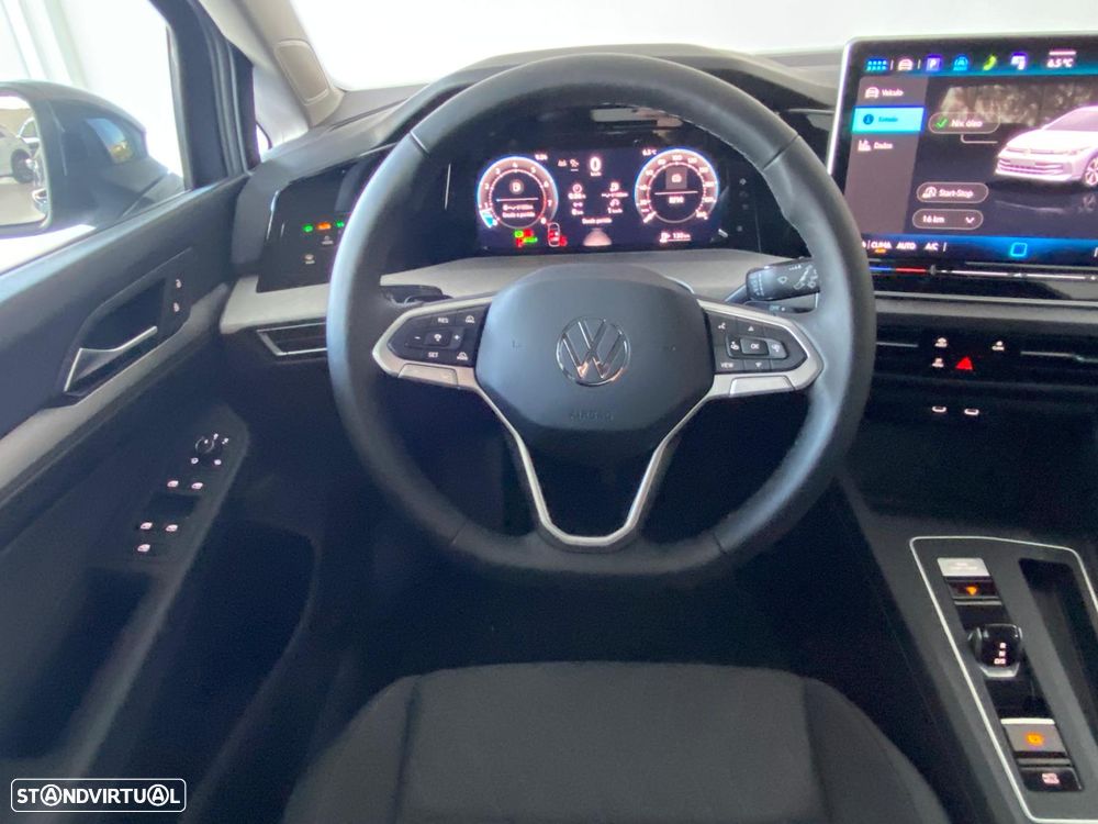 VW Golf 1.5 eTSI Urban DSG - 14