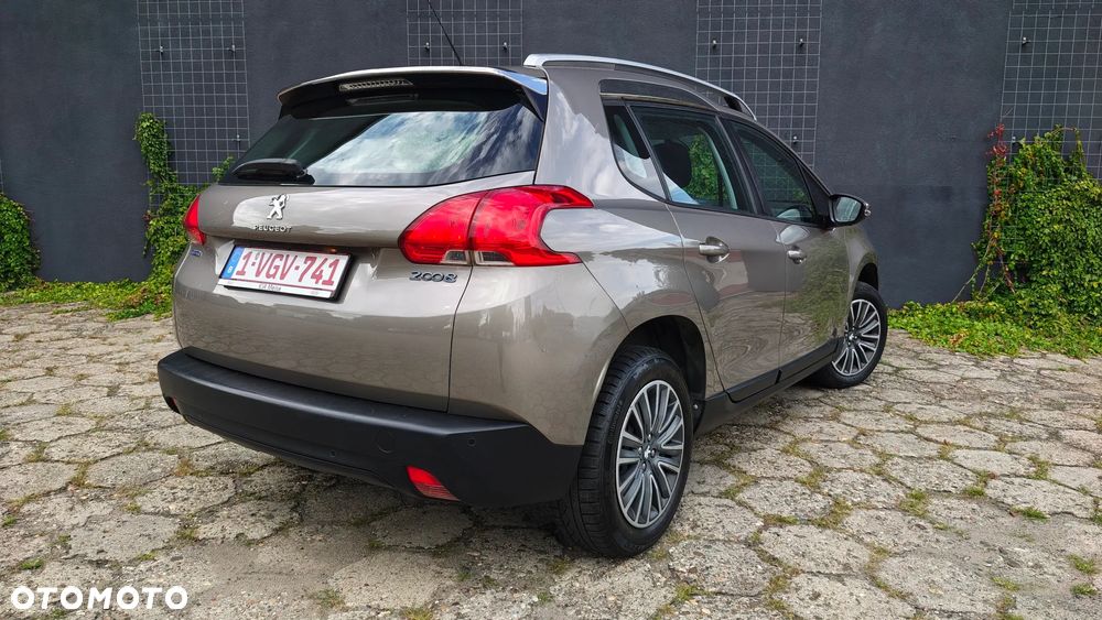 Peugeot 2008 PureTech 110 Stop&Start Allure - 25