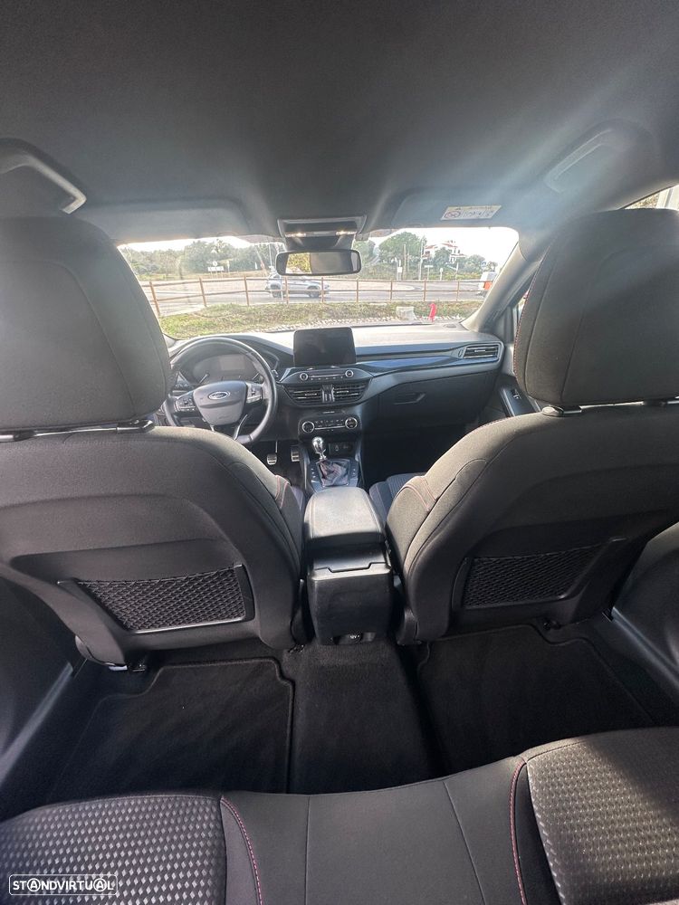 Ford Focus 1.5 TDCi EcoBlue ST-Line - 22