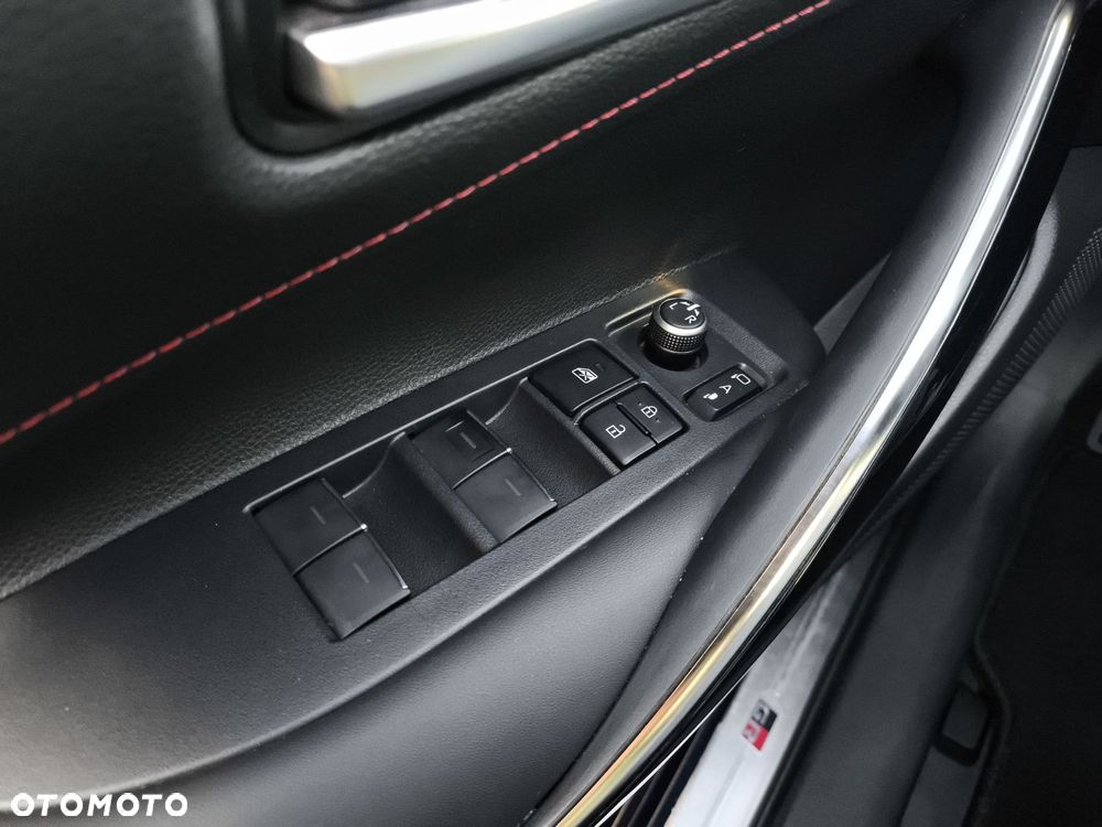 Toyota Corolla 2.0 Hybrid GR Sport - 21