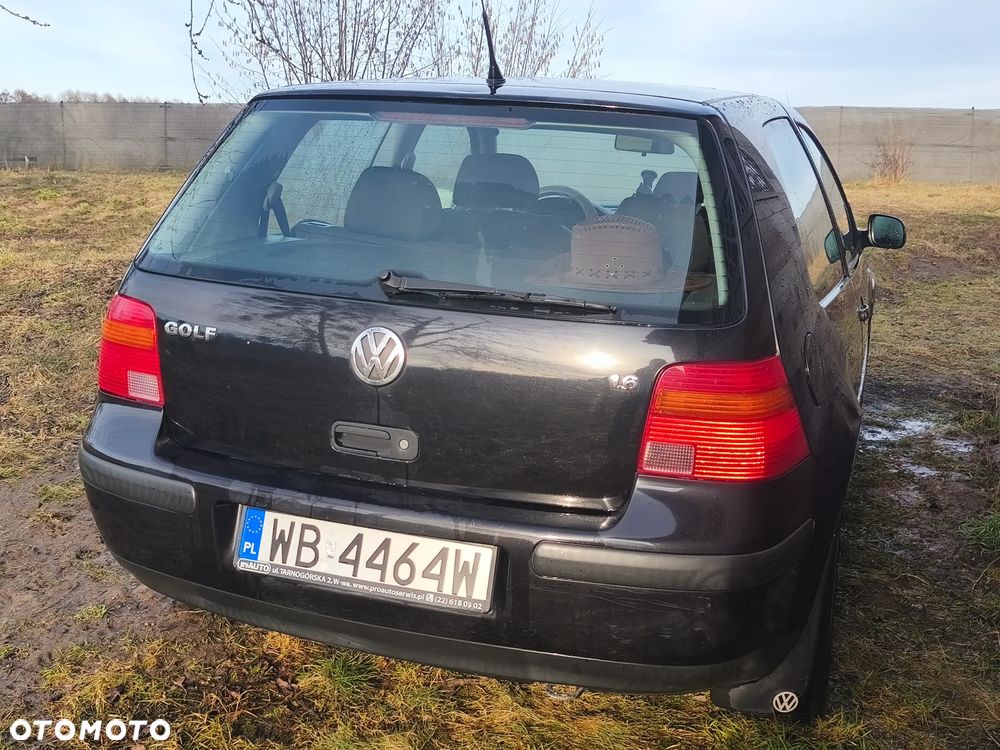 Volkswagen Golf - 3