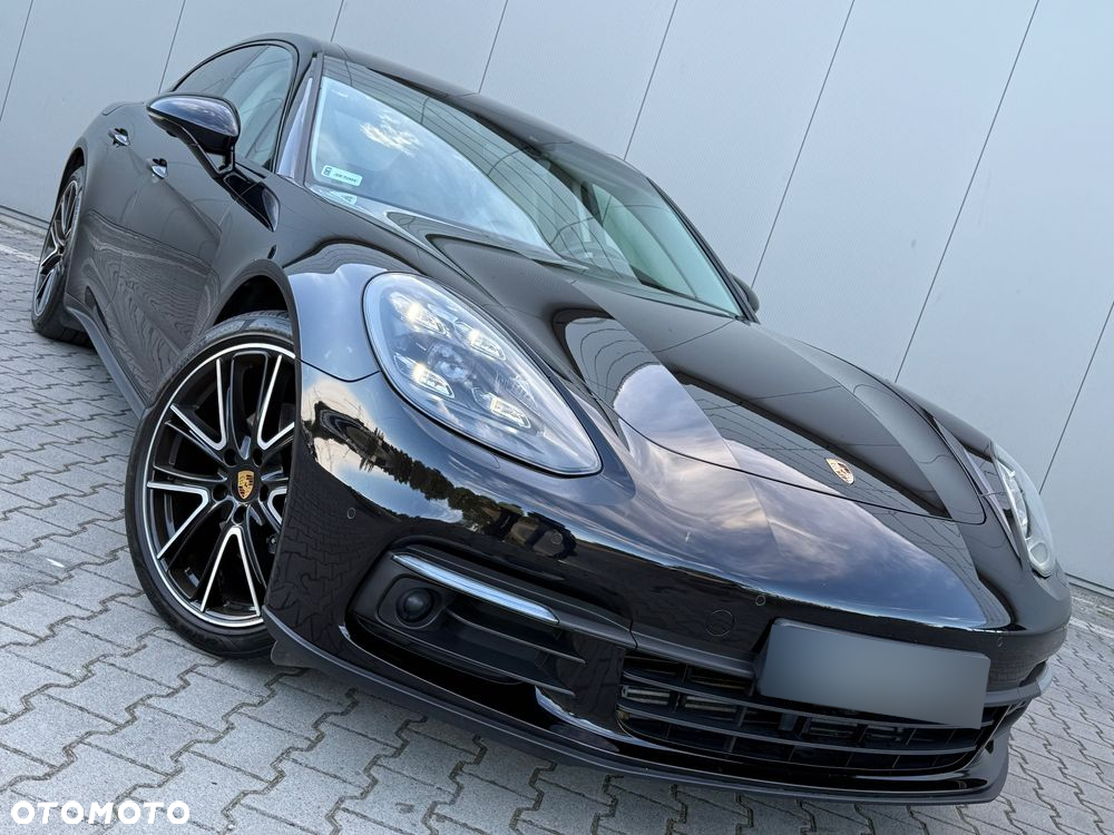 Porsche Panamera 4 Executive - 33
