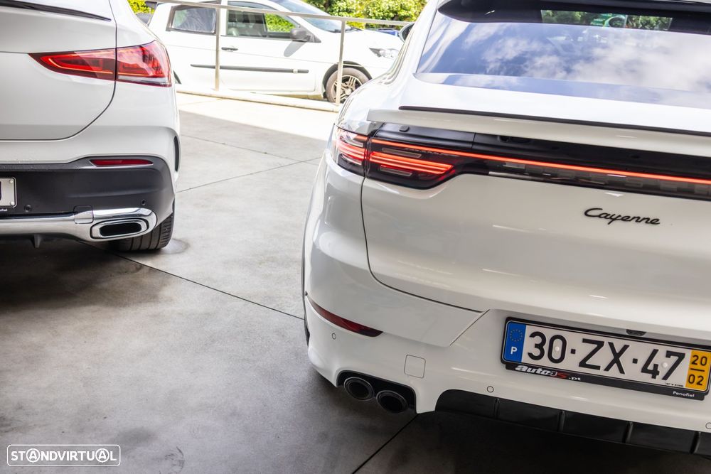 Porsche Cayenne Coupé E-Hybrid - 7