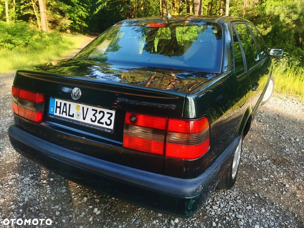 Volkswagen Passat 1.8 GL - 20