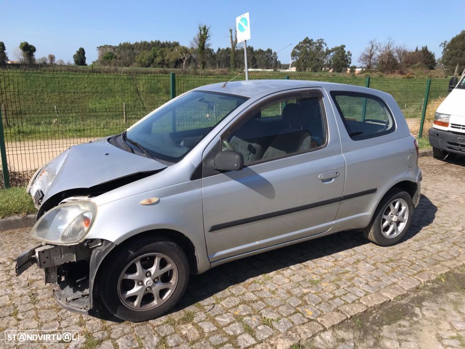 Toyota Yaris 1.0 3P 2001  - Para Peças - 2