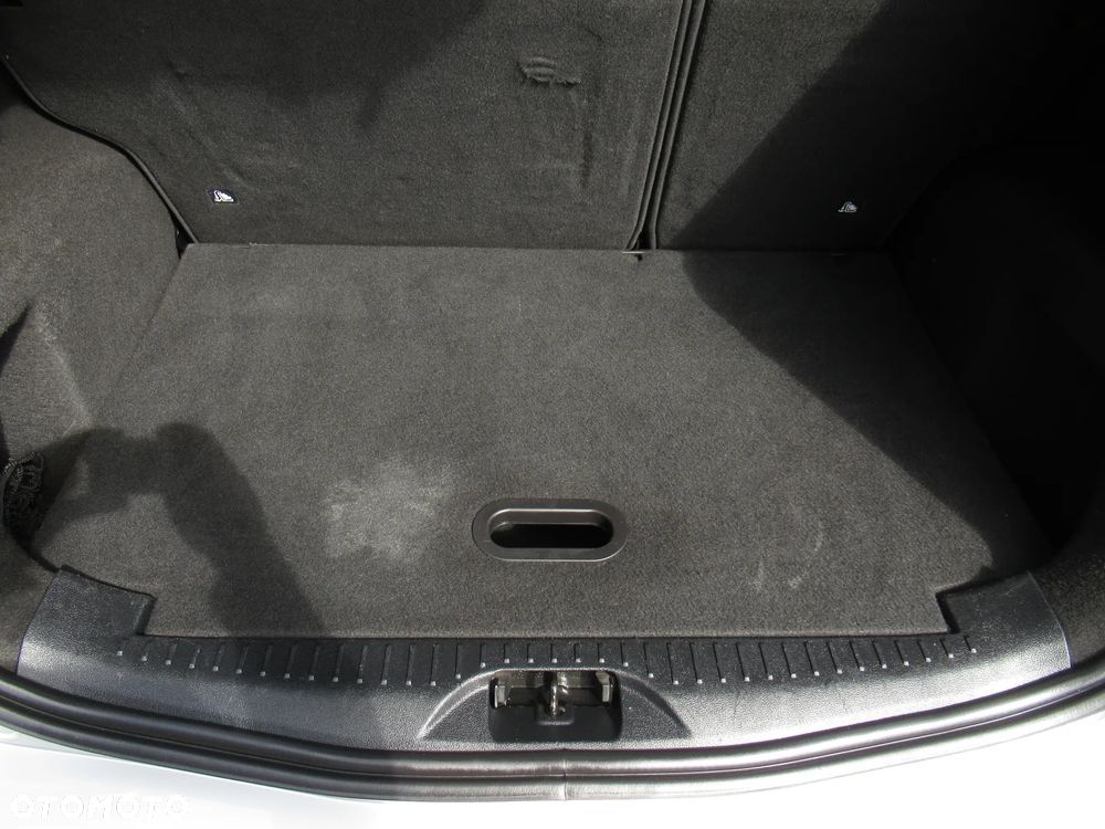 Ford B-MAX 1.6 SYNC Edition - 38