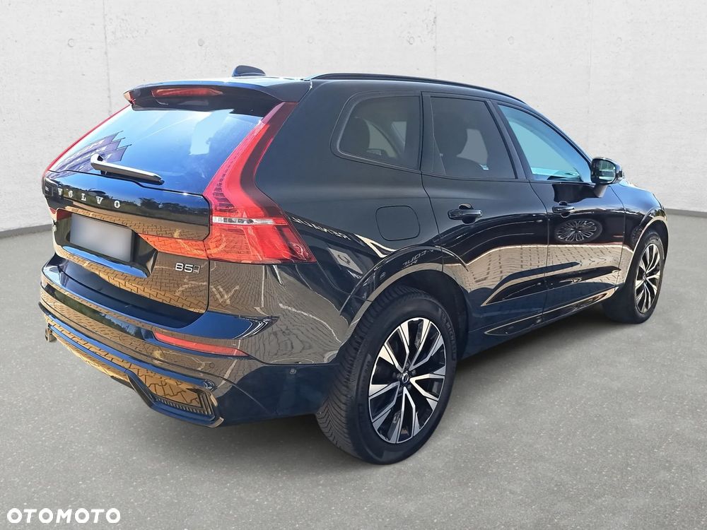 Volvo XC 60 B5 B AWD Plus Dark - 5