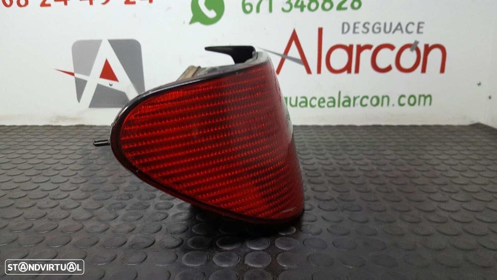 FAROLIM TRASEIRO ESQUERDO CITROEN XSARA BERLINA 2.0 HDI SX (66KW) - 4