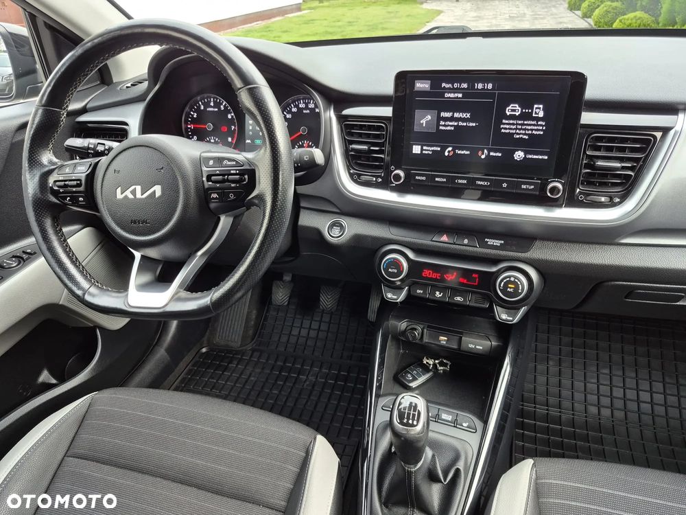Kia Stonic 1.0 T-GDI MHEV L Business Line - 12